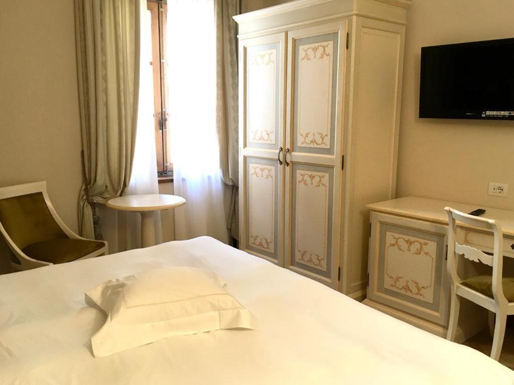 Hotel Villa San Lucchese Поджибонси Экстерьер фото