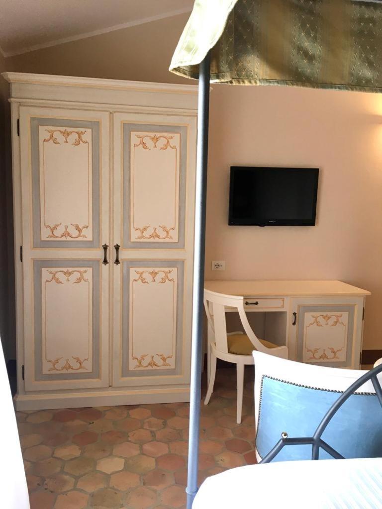 Hotel Villa San Lucchese Поджибонси Экстерьер фото