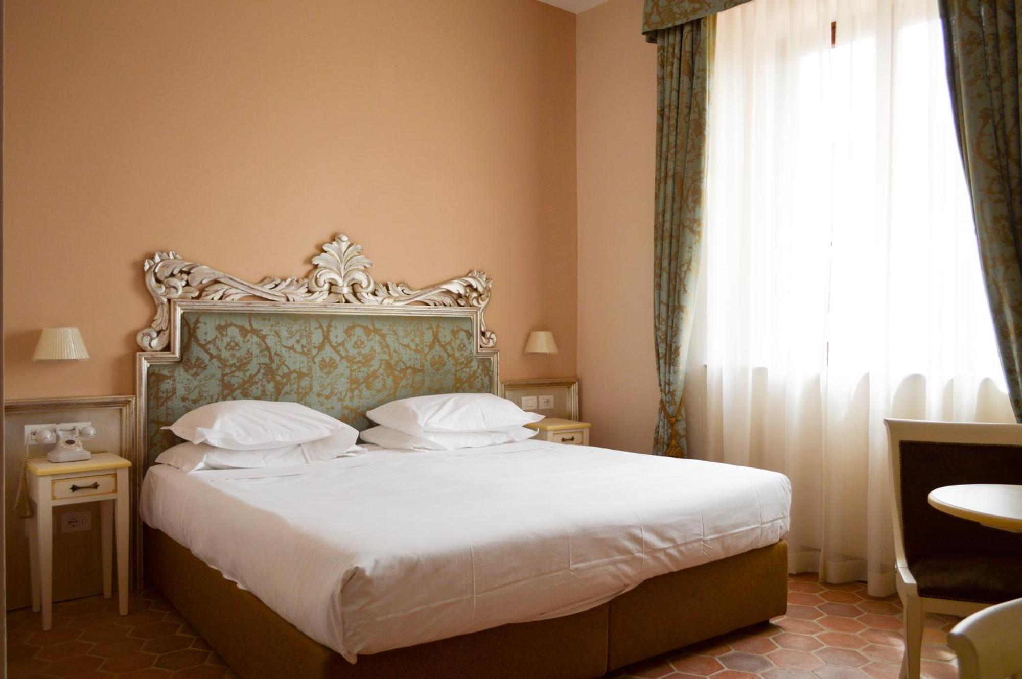 Hotel Villa San Lucchese Поджибонси Экстерьер фото
